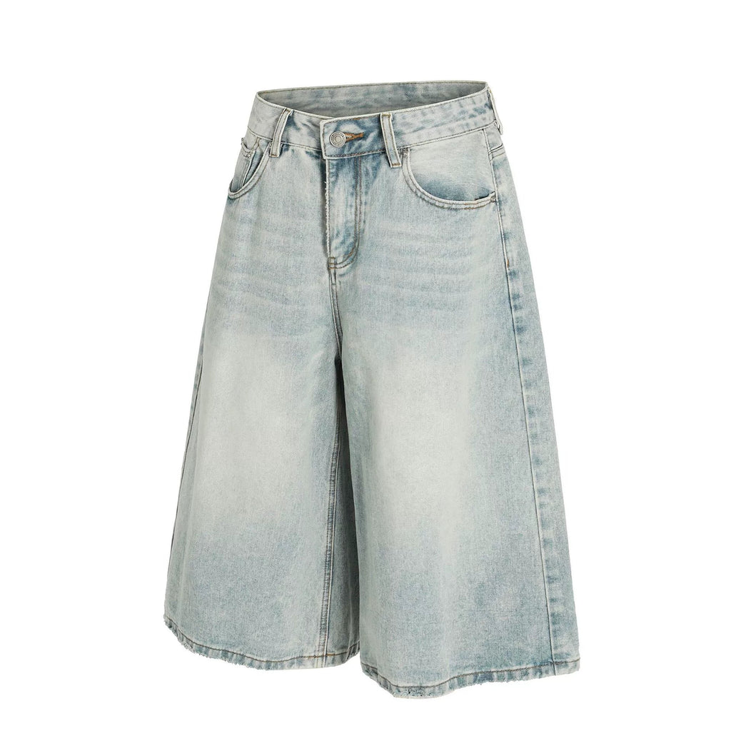 Fashion sports loose shorts